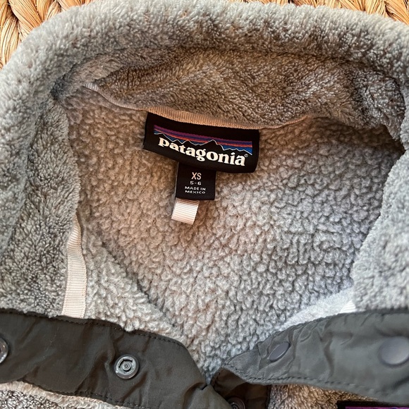 Patagonia Re-Tool Snap-T pullover, size 5-6 - Picture 4 of 4